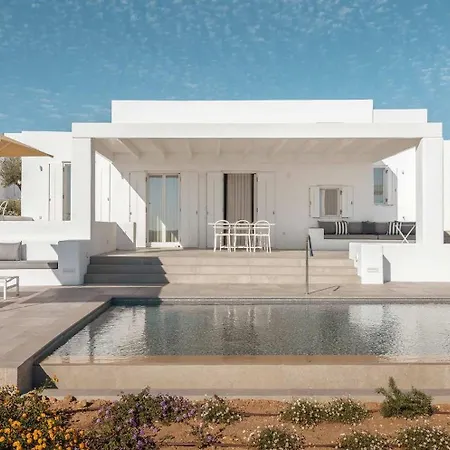 Golden Coast Citron Private Wadingpool Nest