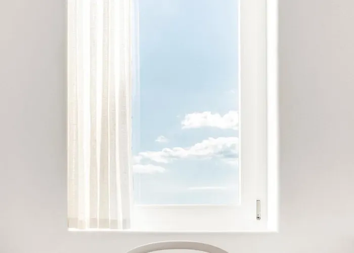 Golden Coast Citron Private Wadingpool Nest